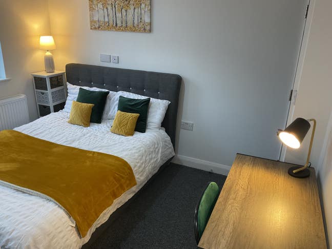 🌟 two double rooms left in newly renovated  house Main Photo