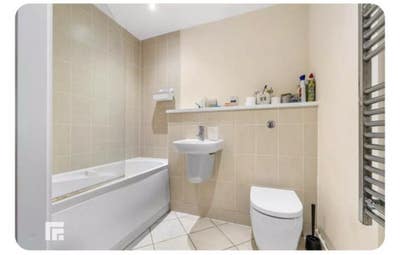 One room available in a 2BHK flat Main Photo