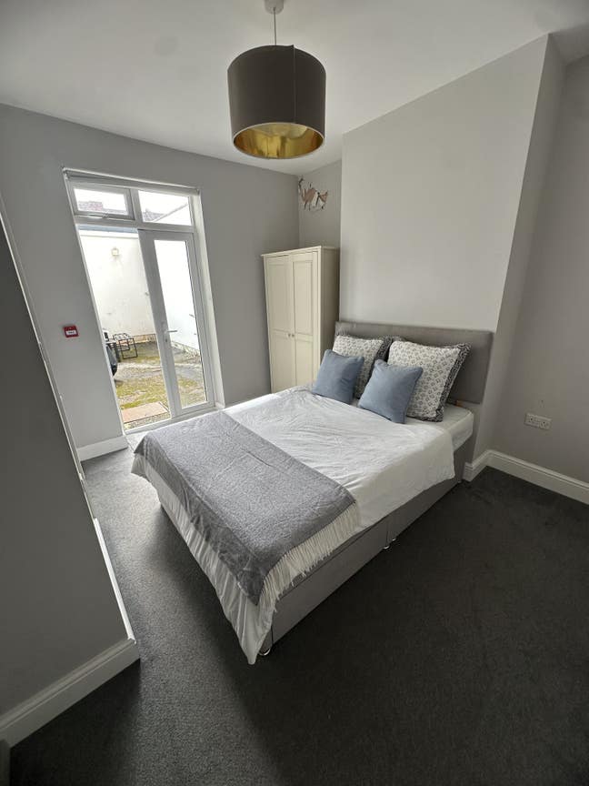 Two double rooms in wonderful Southville - Sept  Main Photo