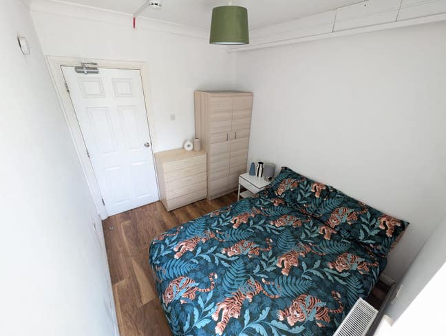 Cosy Double well connected to Victoria Line Main Photo