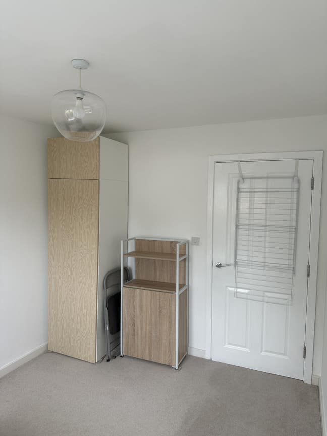  Double room - Close to Train Station Main Photo