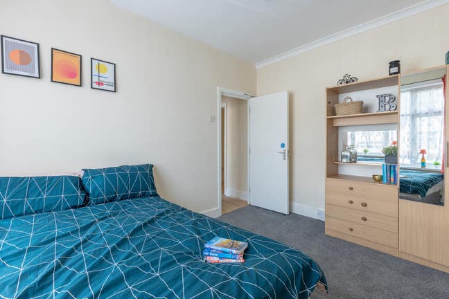 🏠New Large Dbl Rooms + Regular Cleaner Inc Main Photo