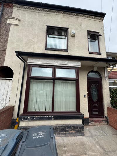 Supported HMO – Muslim Female – Yardley  Main Photo