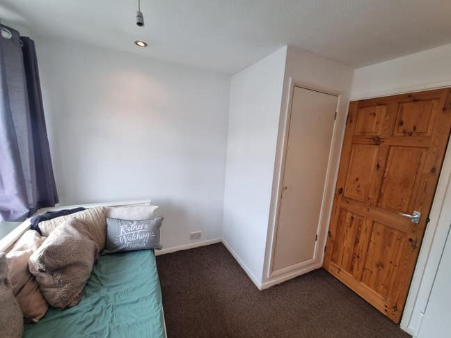Single Room. Main Photo