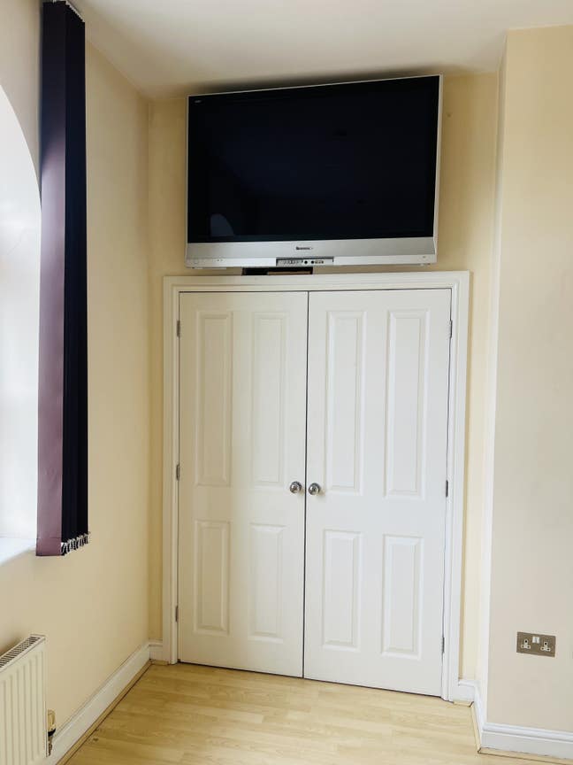 5-bed detached house in Radcliffe. Main Photo