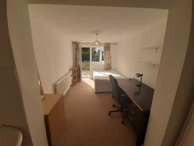 Single and Double Rooms  Main Photo