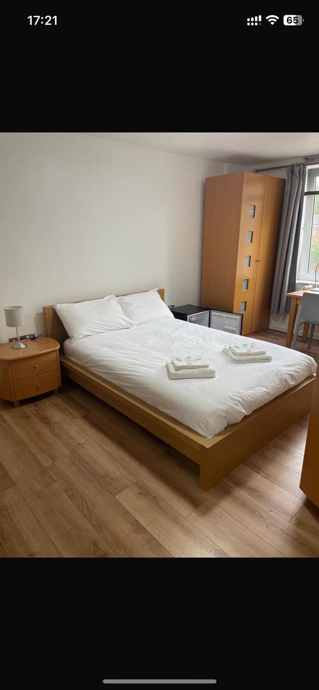 Ensuite Double room  from 01/01/26 Main Photo