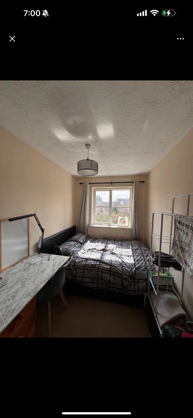 Epsom Single room  Main Photo