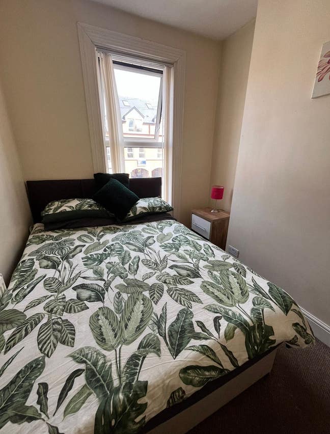 2X Rooms on Popular Lisburn Road, Tates Ave Main Photo