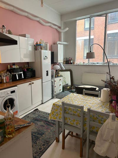 Room in a Creative Warehouse in Bethnal Green Main Photo