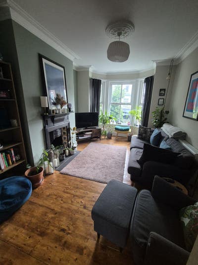 Large double room available near Chorlton park Main Photo
