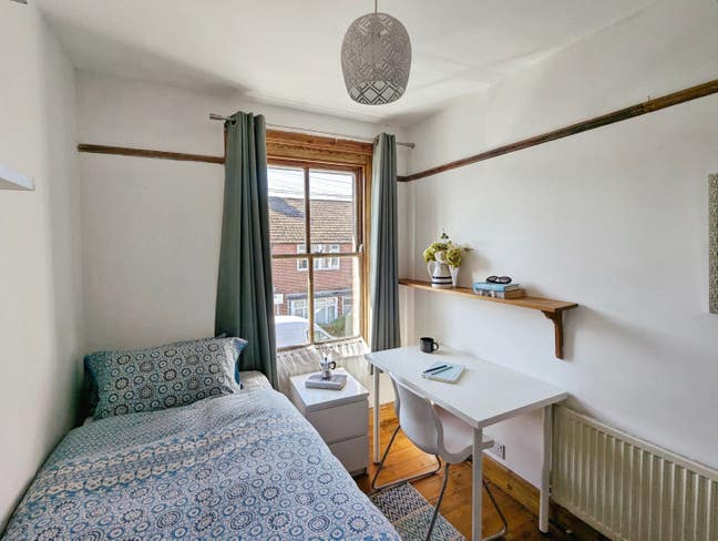 Lovely Single Room Near CCCU, Bills Included Main Photo