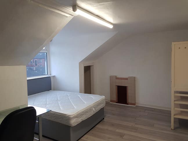 Bedrooms Near Ibrox Underground Station Main Photo