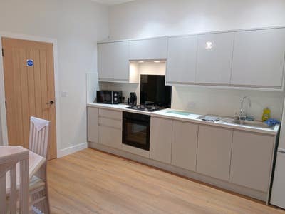 2bed deluxe flat share in newly renovated property Main Photo