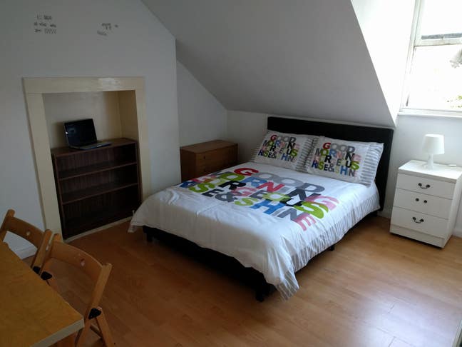 2 Double room in front of Finsbury Park Main Photo