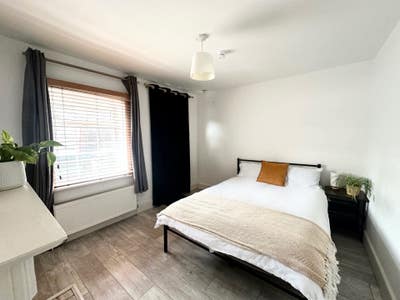Room Near Tonbridge Station | All Bills Included Main Photo