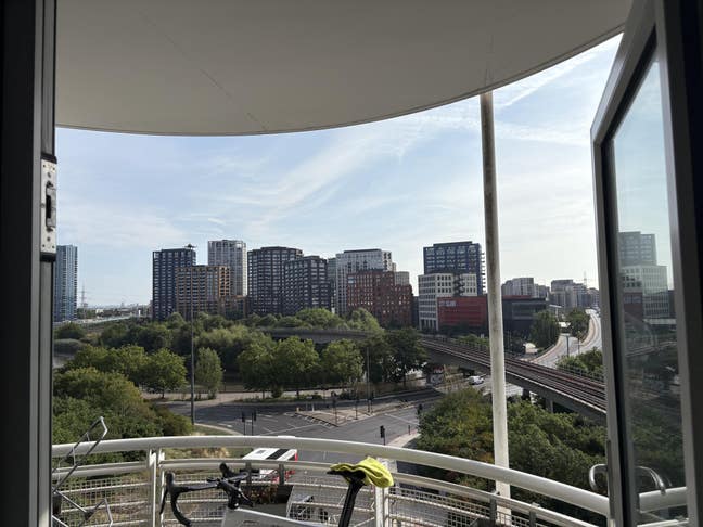 Looking for a Room (East India /Canning Town)  Main Photo