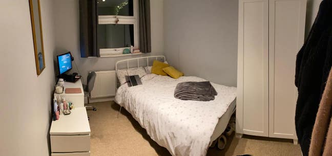Small double room for rent Main Photo