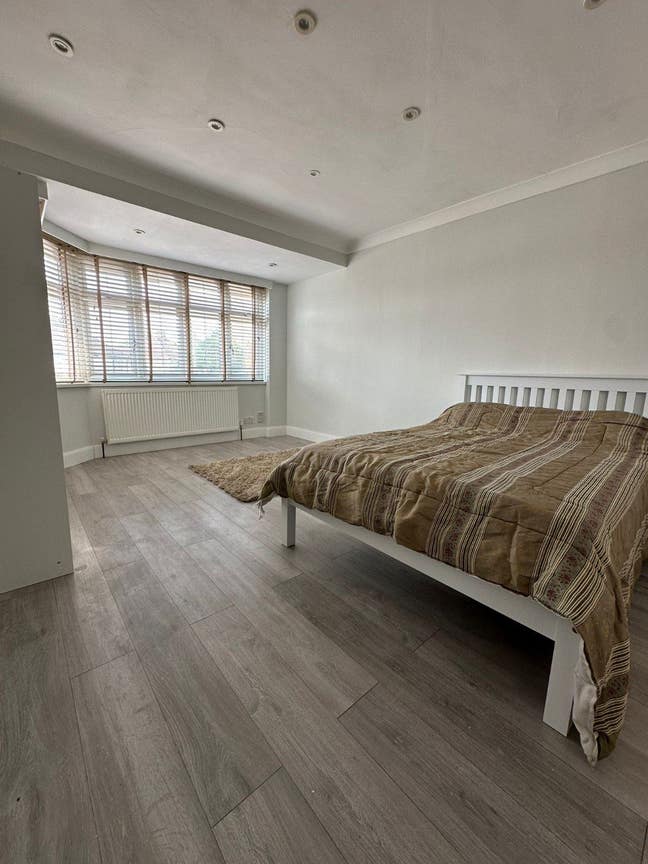 4 Bedroom Property in Finchley  Main Photo