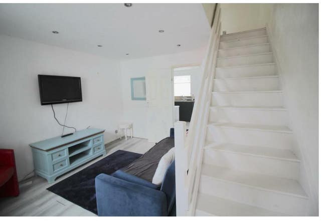 ROOMS AVAIL Various sizes In Small Heath B9 5PR Main Photo