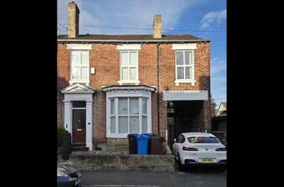 2 double rooms available on Filey Street  Main Photo
