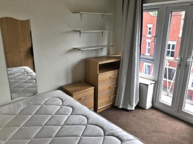 1 Room for rent - £552.03 pcm bills included Main Photo