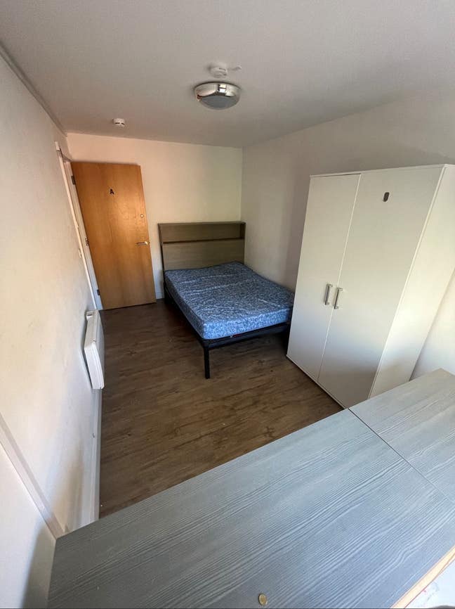 Student Double Room - Manchester City Centre Main Photo