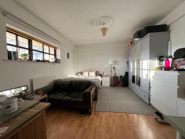 1  Huge  Ensuite Ground Floor Room  Main Photo