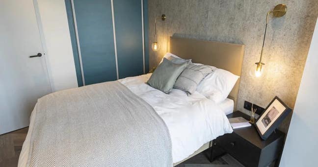 Double room furnished & bills included city centre Main Photo