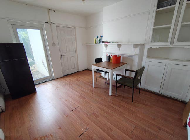 Furnished Double Room For Rent  Main Photo
