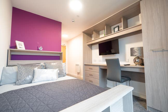 Gold Ensuite Room – Unity Square Students Main Photo