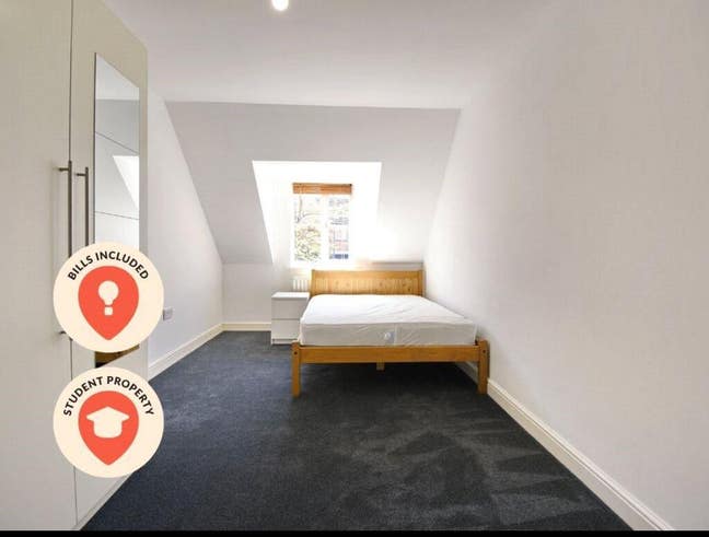 Large Newly Furnished Student House Main Photo