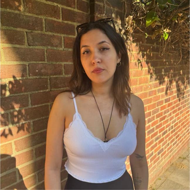 Friendly 27F looking for short-let until 6.12 Main Photo