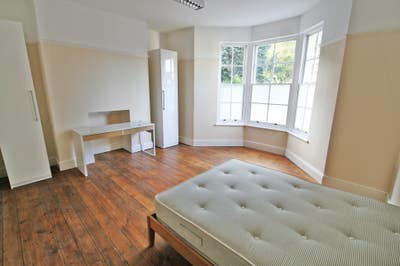 Large Rooms in Super CityCentre Professional House Main Photo