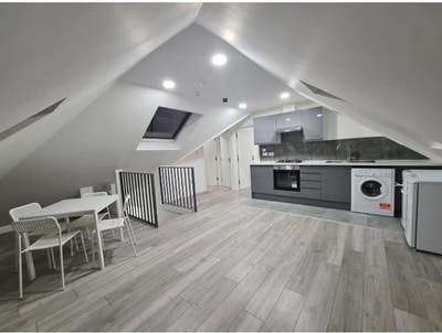 ✨🏡 2-Bedroom Flat in Willesden/Neasden Main Photo