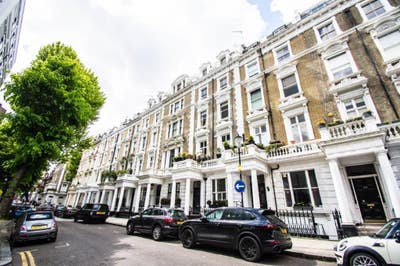Studio in Linden Gardens, Notting Hill, W2 Main Photo