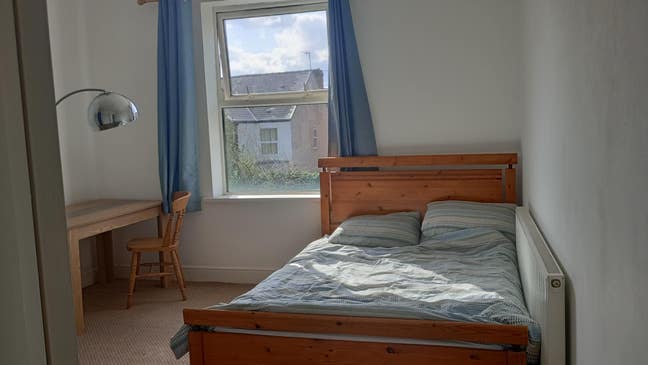 1 Room In Chesterfield House Main Photo