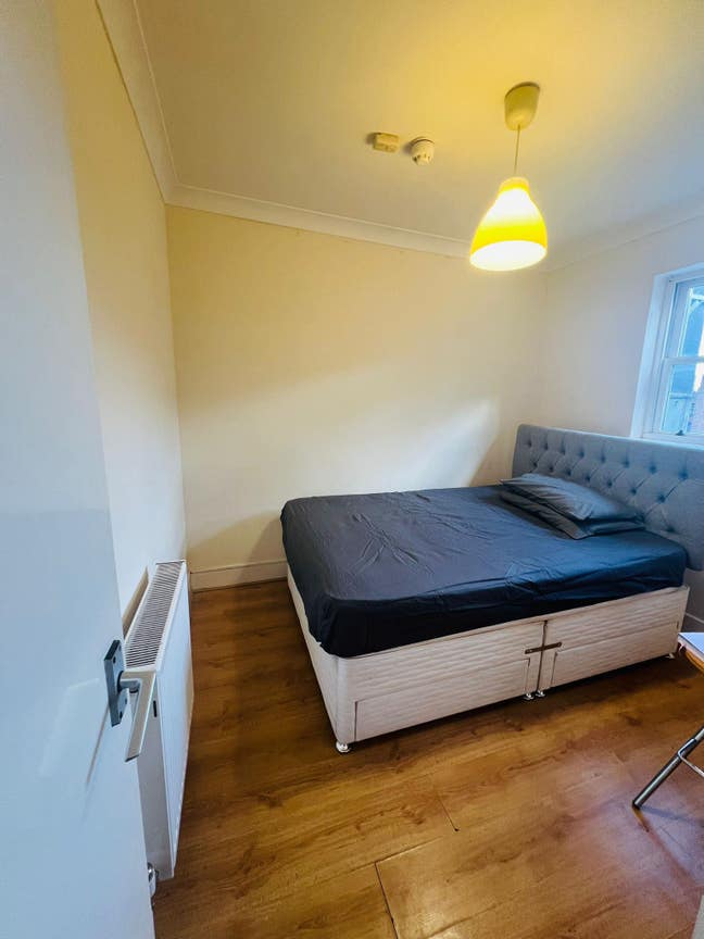 Double room for rent in Bromley Main Photo