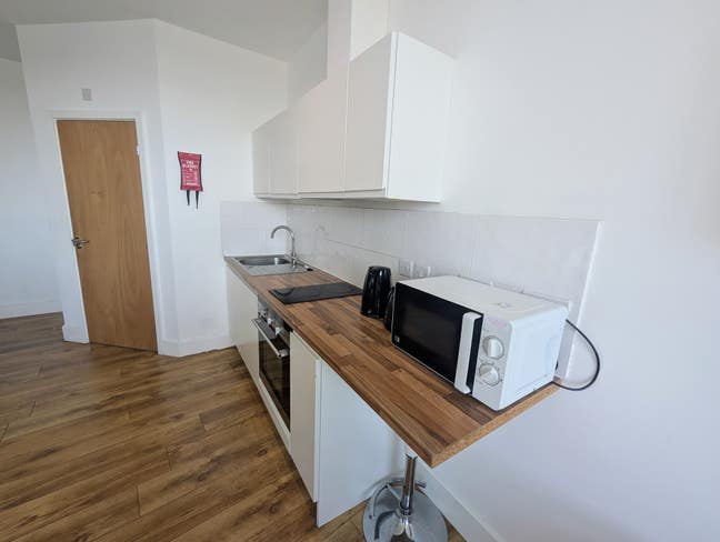 Large Studio in Plymouth City Centre Main Photo