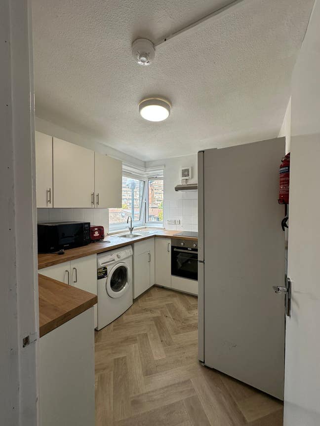 Whole flat - 5 double bedrooms near Brixton market Main Photo