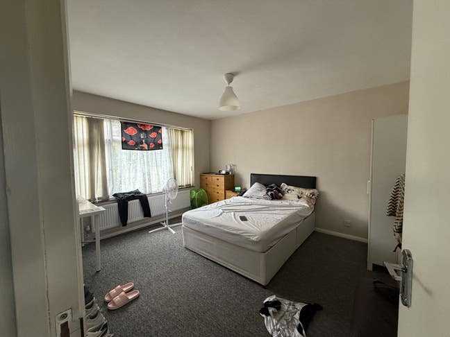 🏡 Big Double Room Available Now 🛏️ Main Photo