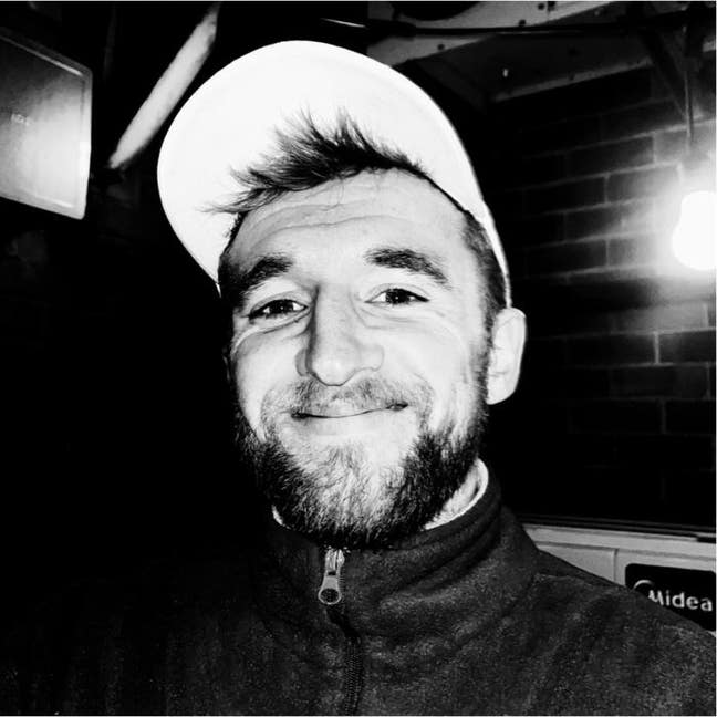 Professional Male seeks a double room Main Photo