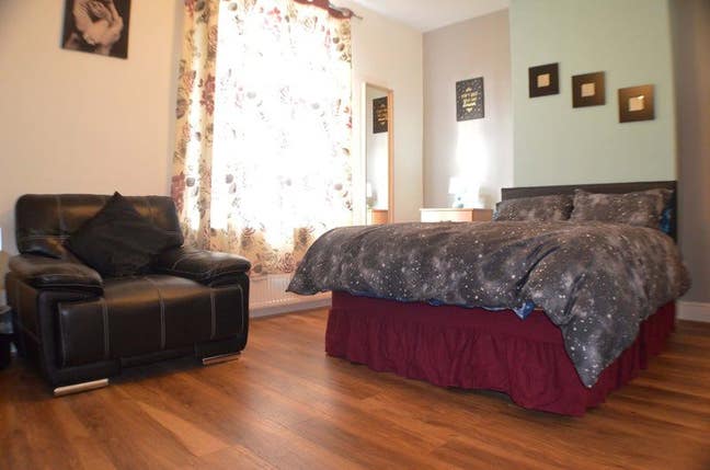 Modern houseshare- Huge Rooms! Top area! Main Photo