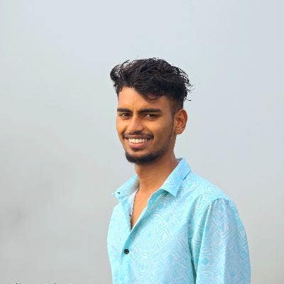 Professional Male seeks a single or double room Main Photo