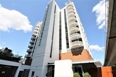 3 Bed Flat in the Heart of Canary Wharf  Main Photo