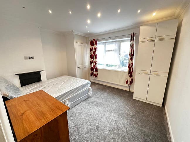 ✨Spacious Double Room in Kidbrooke  Main Photo