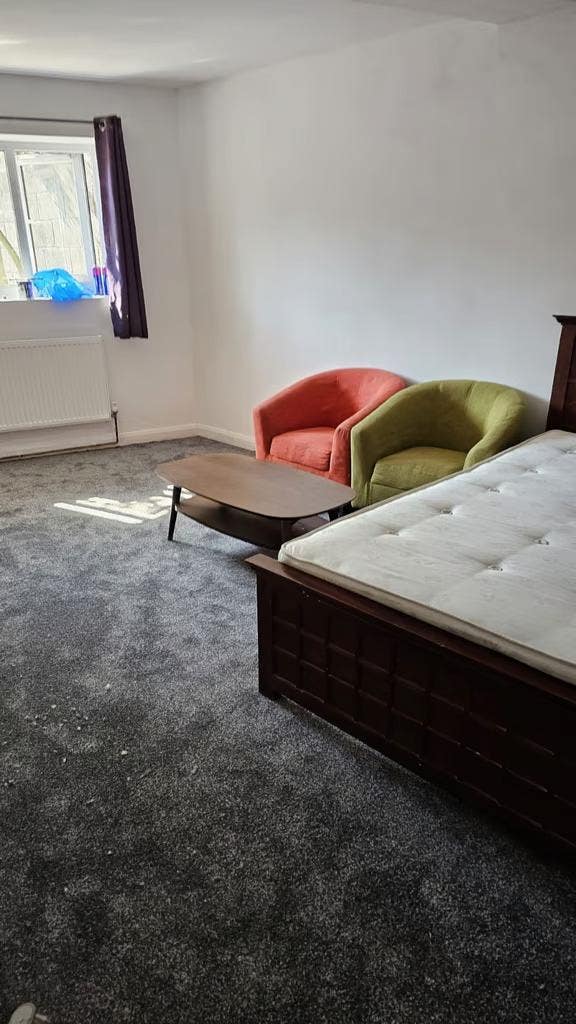 Studio Room Main Photo