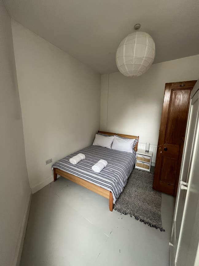 Short term double room available Main Photo