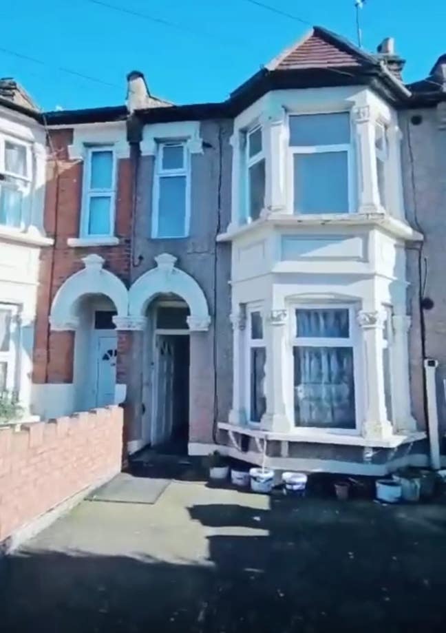 Lovely Double Room@RM13 7RH/Degenham East Main Photo