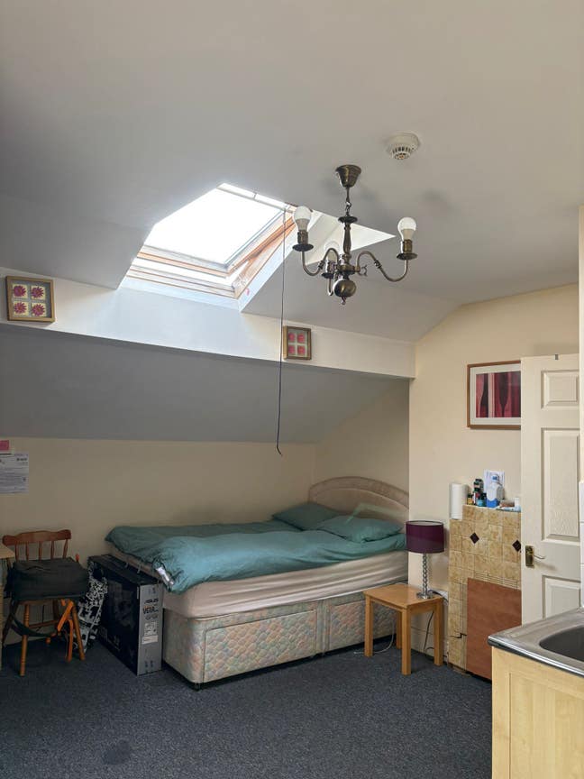 One bed studio flat  Main Photo